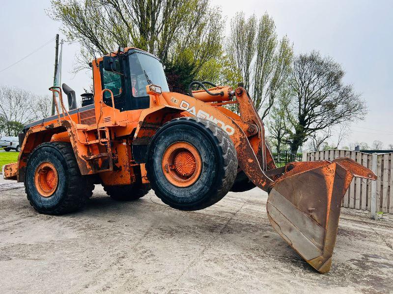 Mega Loader Digger Bidder - 2003 Daewoo Mega 400-V wheeled loader