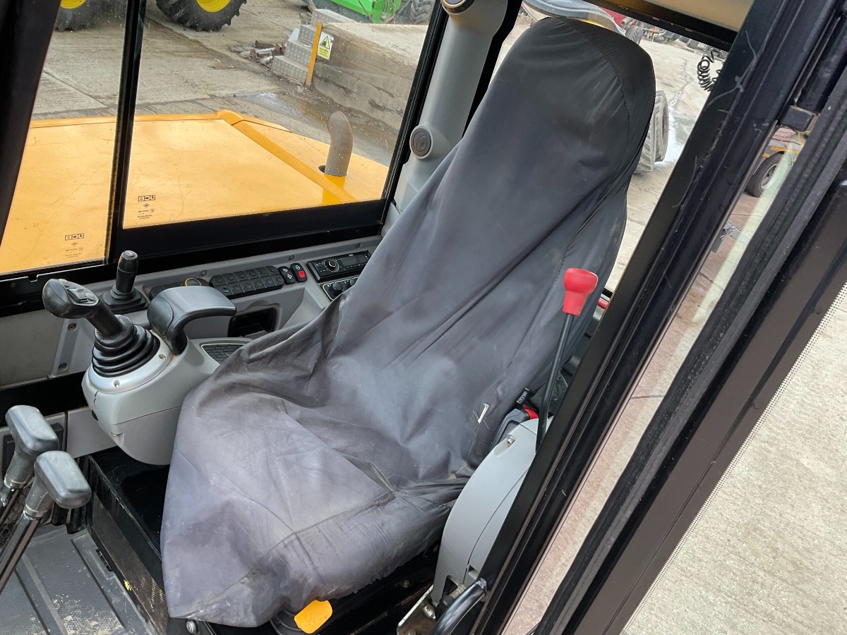 Digger Bidder - 2020 JCB 90Z-2 excavator