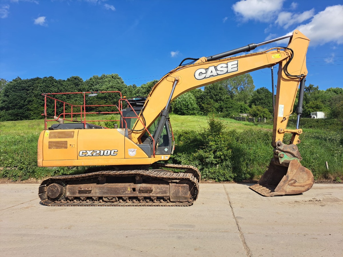 Digger Bidder - 2014 Case CX210C excavator